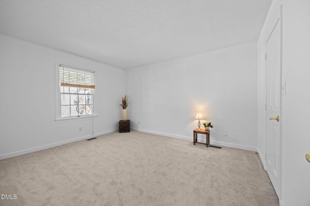 444 Crossvine Close, Pittsboro, NC 27312