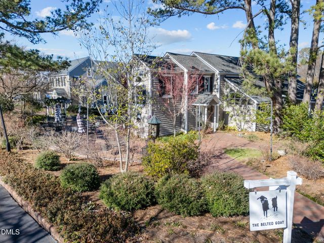 444 Crossvine Close, Pittsboro, NC 27312