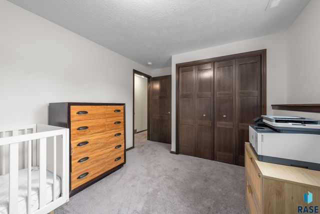 4417 W Delafield Cir Circle, Sioux Falls, SD 57108