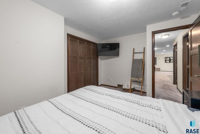 4417 W Delafield Cir Circle, Sioux Falls, SD 57108