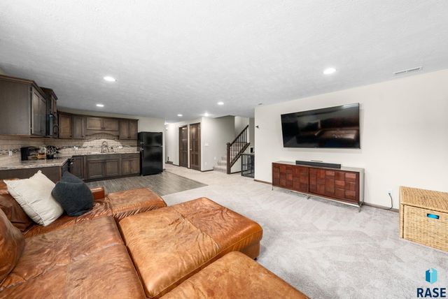 4417 W Delafield Cir Circle, Sioux Falls, SD 57108