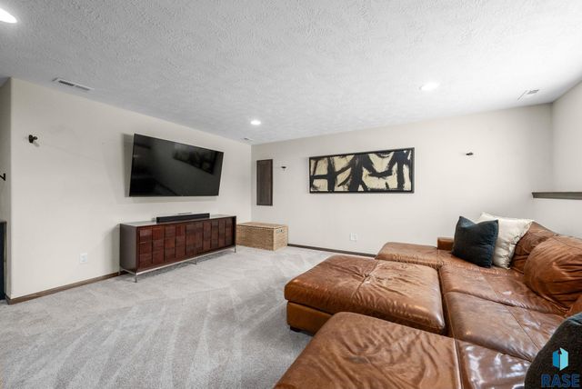 4417 W Delafield Cir Circle, Sioux Falls, SD 57108