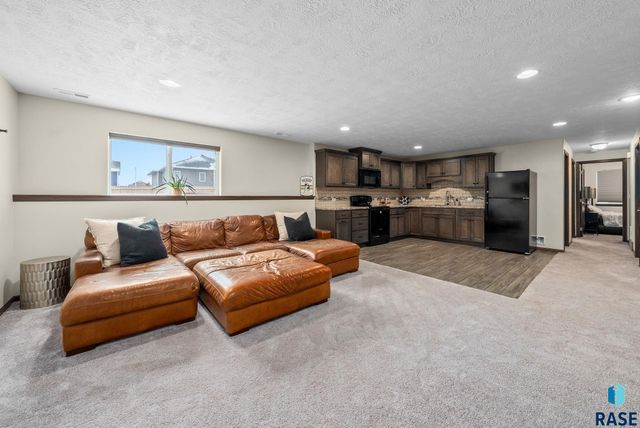 4417 W Delafield Cir Circle, Sioux Falls, SD 57108