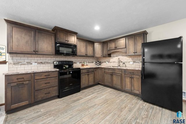 4417 W Delafield Cir Circle, Sioux Falls, SD 57108