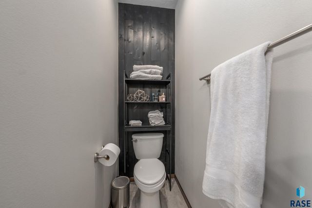 4417 W Delafield Cir Circle, Sioux Falls, SD 57108