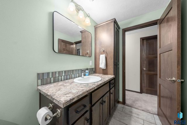 4417 W Delafield Cir Circle, Sioux Falls, SD 57108