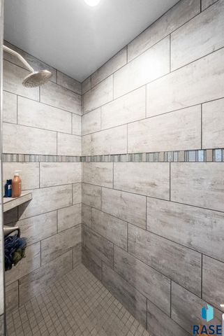 4417 W Delafield Cir Circle, Sioux Falls, SD 57108