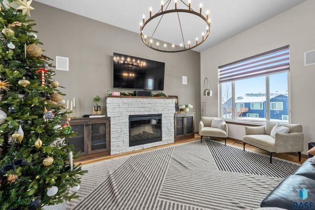 4417 W Delafield Cir Circle, Sioux Falls, SD 57108