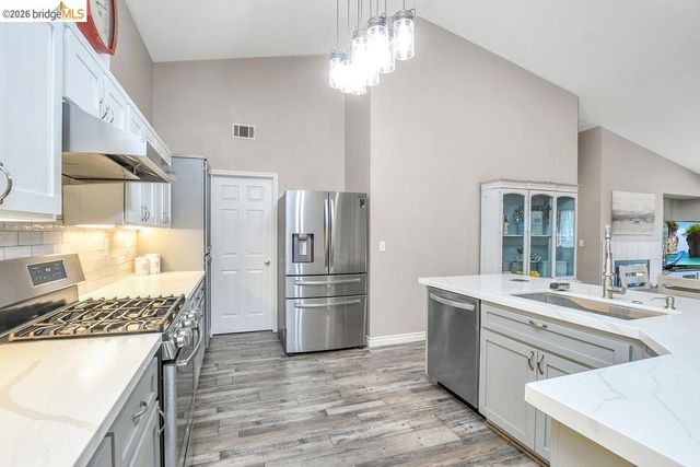 1129 Prewett Ranch Dr, Antioch, CA 94531