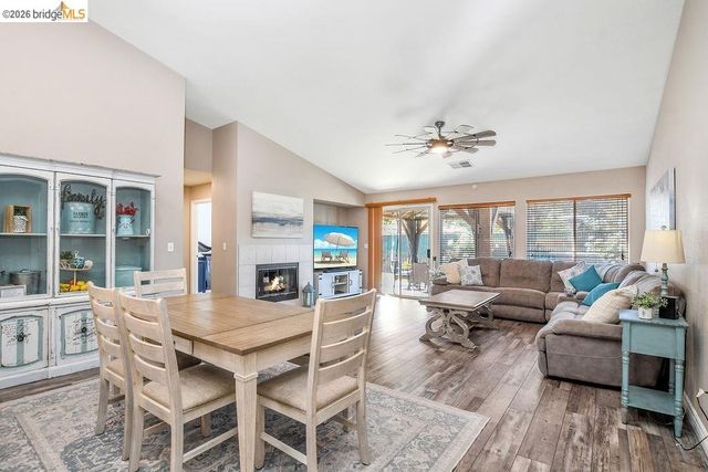 1129 Prewett Ranch Dr, Antioch, CA 94531