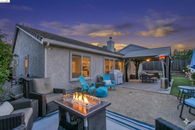 1129 Prewett Ranch Dr, Antioch, CA 94531