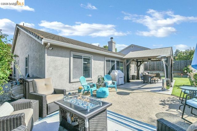 1129 Prewett Ranch Dr, Antioch, CA 94531