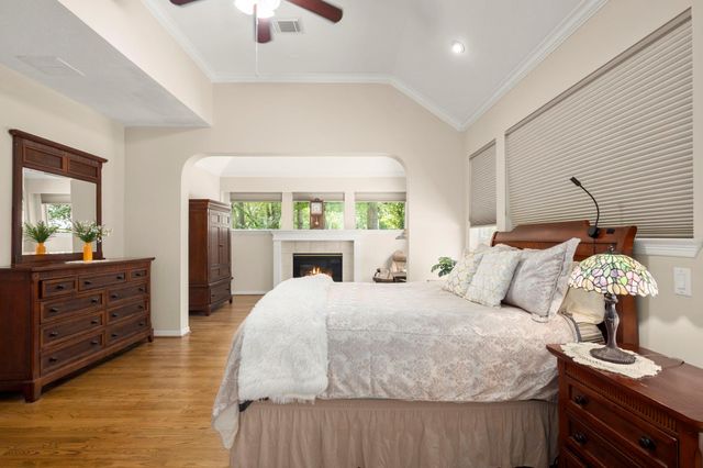 8961 Fallsbrook Court, Conroe, TX 77302