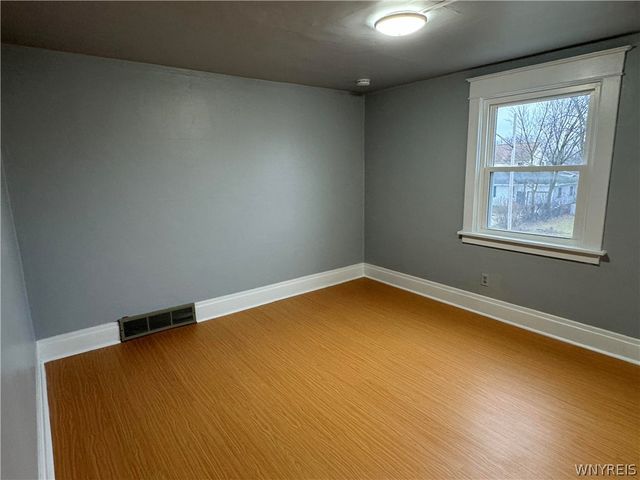 524 University Avenue, Tonawanda, NY 14223