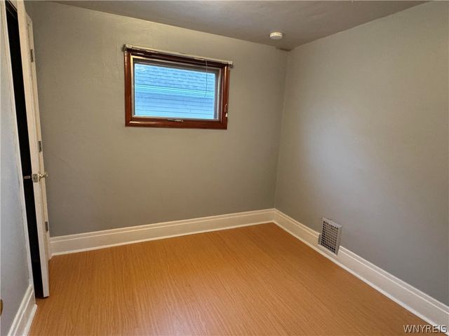 524 University Avenue, Tonawanda, NY 14223