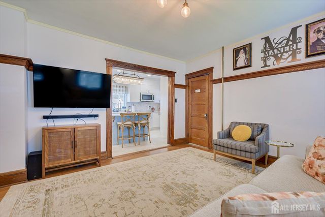 302 Mountainview Terrace, Dunellen, NJ 08812