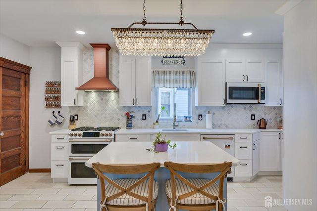 302 Mountainview Terrace, Dunellen, NJ 08812
