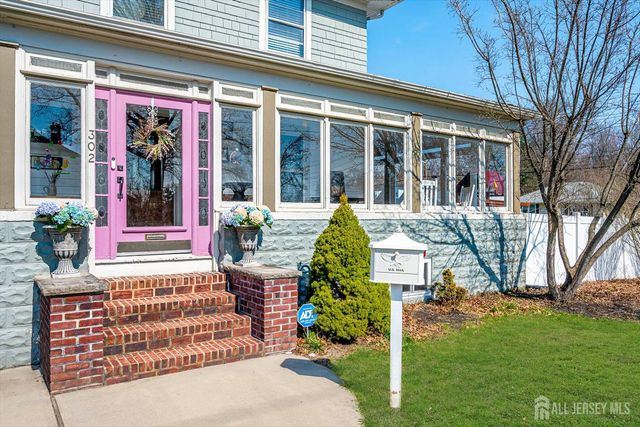 302 Mountainview Terrace, Dunellen, NJ 08812