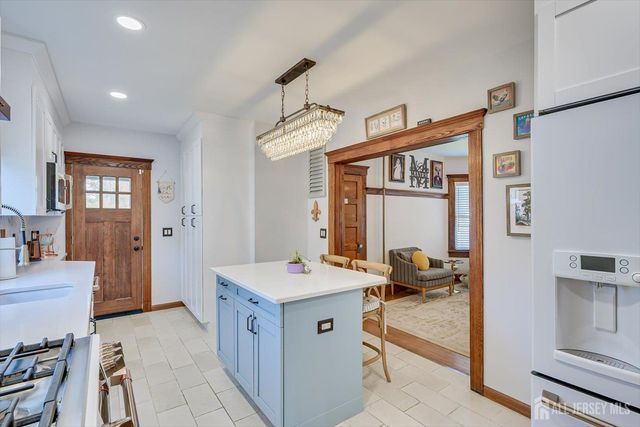 302 Mountainview Terrace, Dunellen, NJ 08812