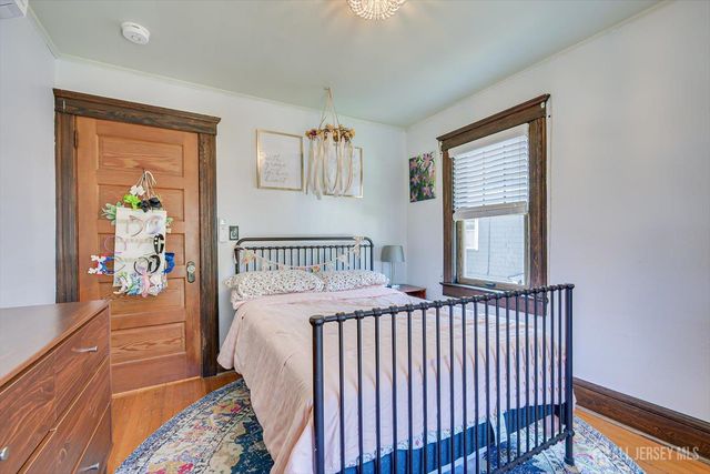 302 Mountainview Terrace, Dunellen, NJ 08812
