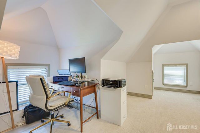 302 Mountainview Terrace, Dunellen, NJ 08812