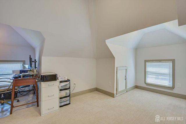 302 Mountainview Terrace, Dunellen, NJ 08812