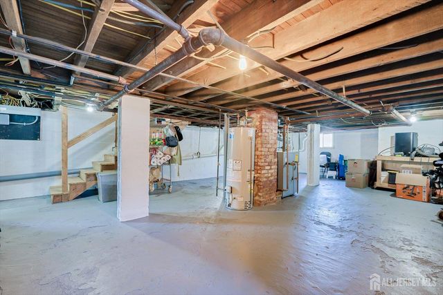 302 Mountainview Terrace, Dunellen, NJ 08812