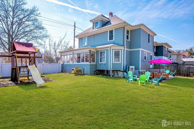 302 Mountainview Terrace, Dunellen, NJ 08812