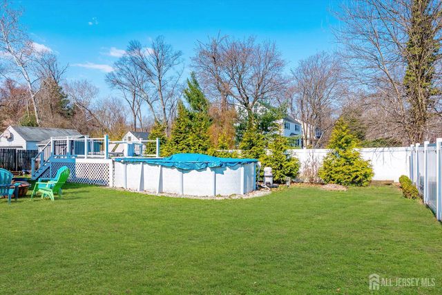 302 Mountainview Terrace, Dunellen, NJ 08812