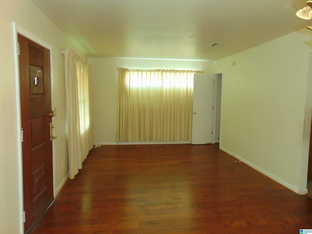 1532 MAPLE AVENUE SW, Birmingham, AL 35211