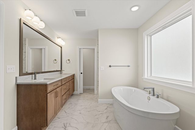 2005 STONE MOUNTAIN CT, Columbia, MO 65201