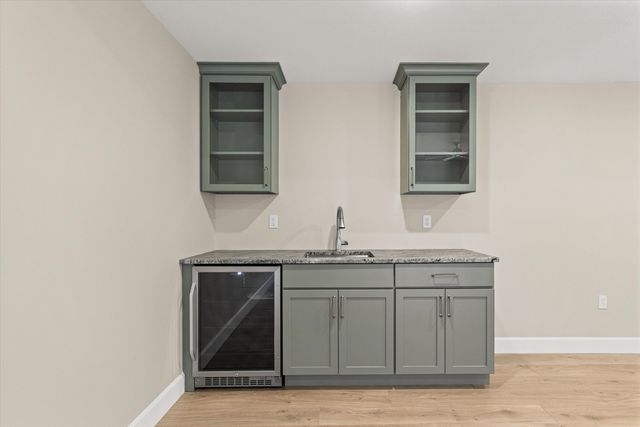 2005 STONE MOUNTAIN CT, Columbia, MO 65201