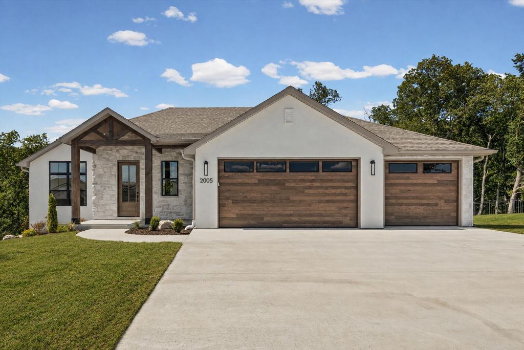 2005 STONE MOUNTAIN CT, Columbia, MO 65201