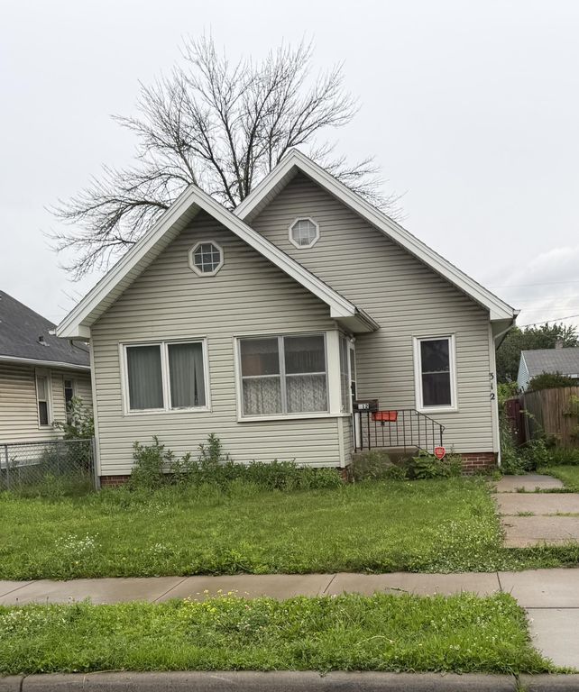312 5th Avenue S, South Saint Paul, MN 55075 — exterior