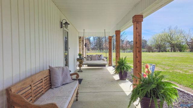 28207 Thach Road, Athens, AL 35613