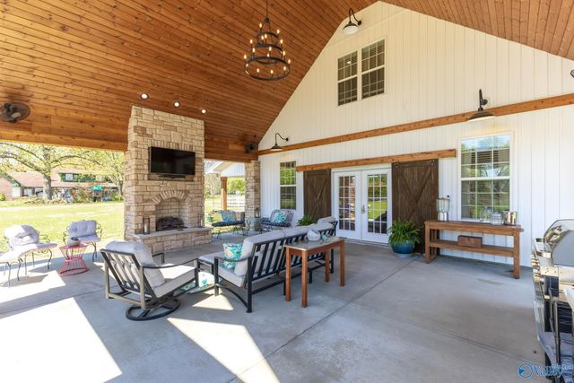 28207 Thach Road, Athens, AL 35613