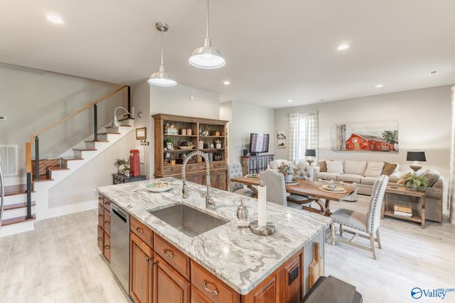 28207 Thach Road, Athens, AL 35613