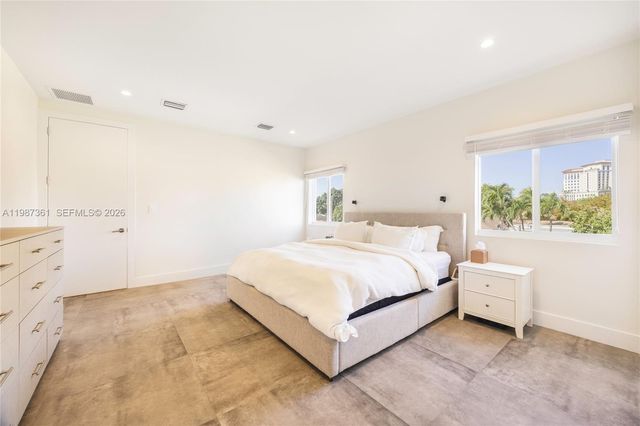 3655 SW 25th St 3655, Miami, FL 33133