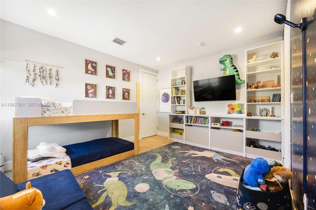 3655 SW 25th St 3655, Miami, FL 33133