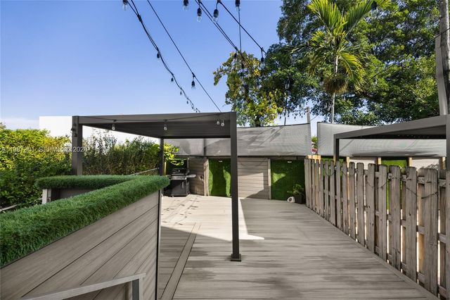 3655 SW 25th St 3655, Miami, FL 33133