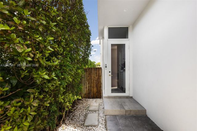 3655 SW 25th St 3655, Miami, FL 33133