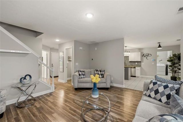 7107 Springchase Way, Austell, GA 30168