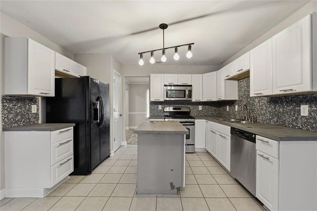 7107 Springchase Way, Austell, GA 30168