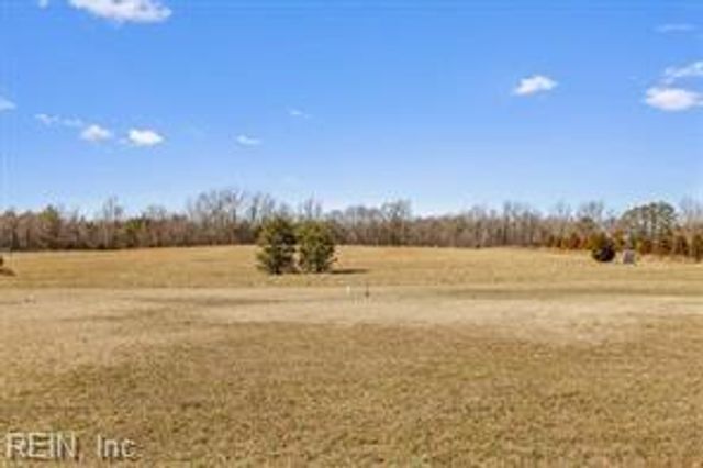 8480 Airport RD, Quinton, VA 23141