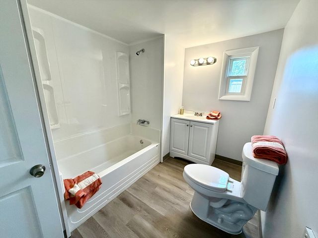 735 Memorial Dr 67, Chicopee, MA 01020