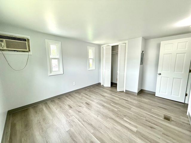 735 Memorial Dr 67, Chicopee, MA 01020