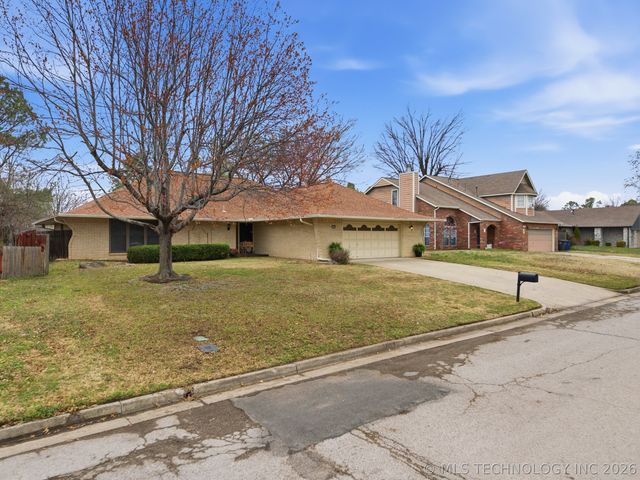 7830 S 85th East Avenue, Tulsa, OK 74133