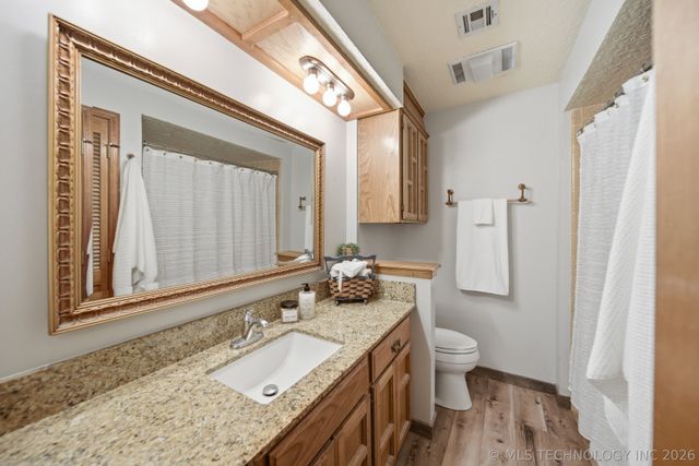 7830 S 85th East Avenue, Tulsa, OK 74133