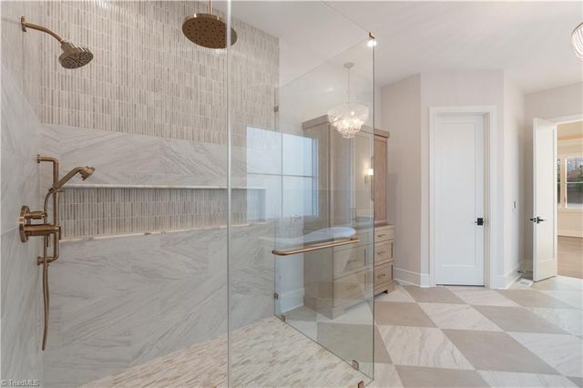 1199 Maple Chase Lane, Winston-salem, NC 27106