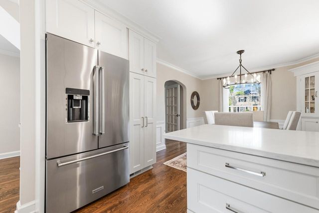 4635 Wildwood AVENUE, Whitefish Bay, WI 53211